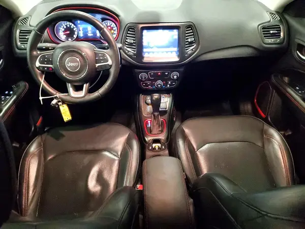 3C4NJDDB0JT238800 2018 JEEP COMPASS - Image 8