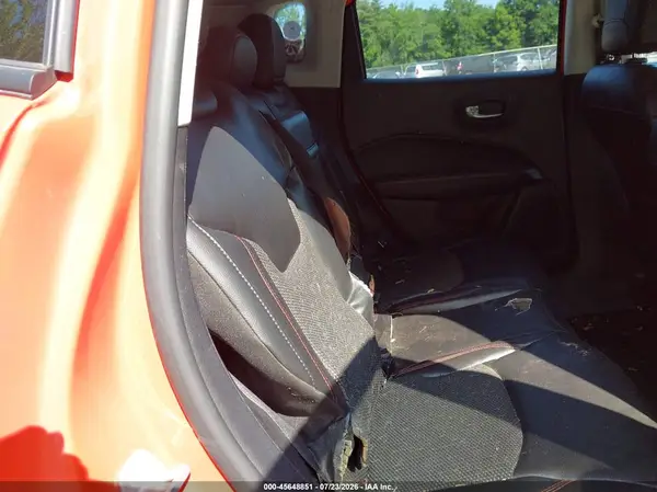 3C4NJDDB0JT255614 2018 JEEP COMPASS - Image 8