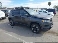 3C4NJDDB0JT299368 2018 JEEP COMPASS