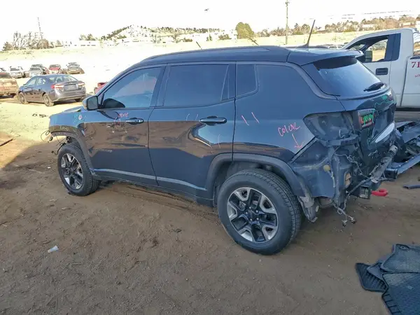 3C4NJDDB0JT308201 2018 JEEP COMPASS - Image 2