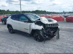 3C4NJDDB0JT315276 2018 JEEP COMPASS
