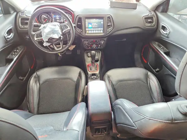 3C4NJDDB0JT328366 2018 JEEP COMPASS - Image 8