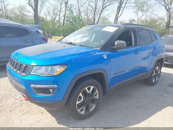 3C4NJDDB0JT345846 2018 JEEP COMPASS - Image 2