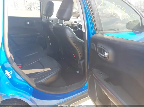 3C4NJDDB0JT345846 2018 JEEP COMPASS - Image 8