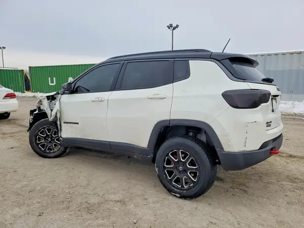 3C4NJDDB0JT451214 2018 JEEP COMPASS - Image 2