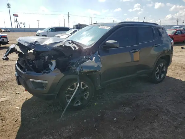 3C4NJDDB0JT458339 2018 JEEP COMPASS - Image 1