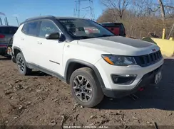 3C4NJDDB0KT594732 2019 JEEP COMPASS