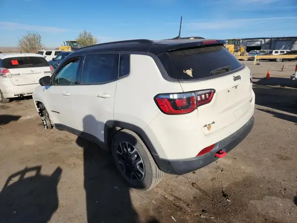 3C4NJDDB0KT597789 2019 JEEP COMPASS - Image 2