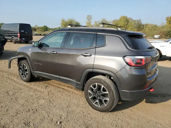 3C4NJDDB0KT620424 2019 JEEP COMPASS - Image 2