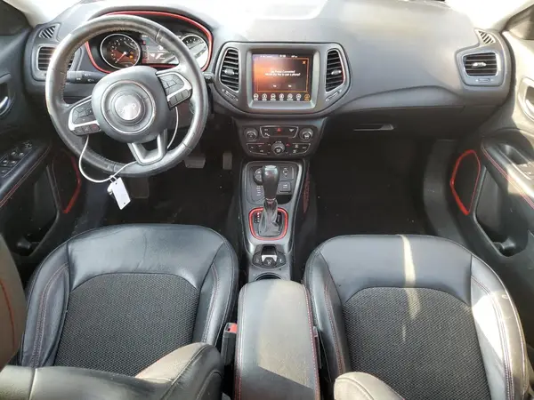 3C4NJDDB0KT620424 2019 JEEP COMPASS - Image 8