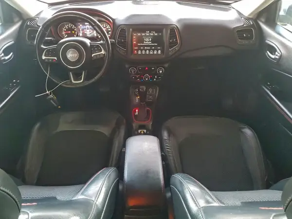 3C4NJDDB0KT639068 2019 JEEP COMPASS - Image 8
