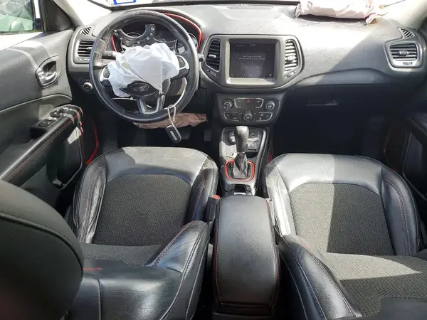 3C4NJDDB0KT651124 2019 JEEP COMPASS - Image 8