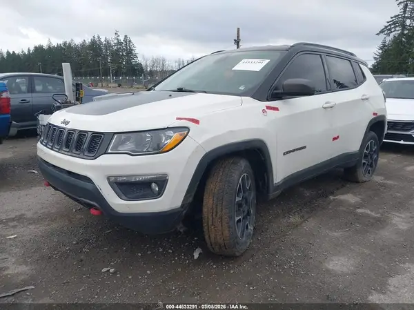 3C4NJDDB0KT660471 2019 JEEP COMPASS - Image 2