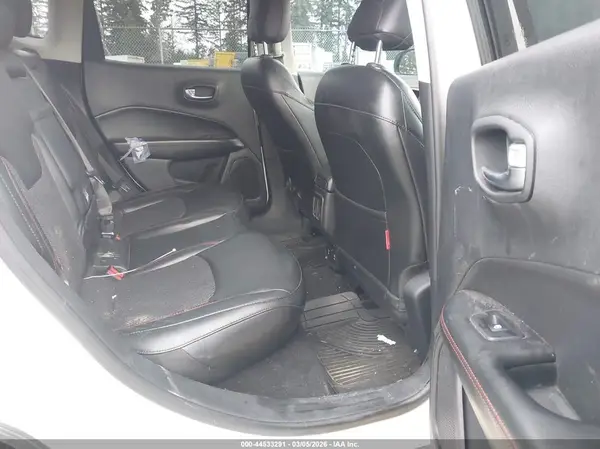 3C4NJDDB0KT660471 2019 JEEP COMPASS - Image 8