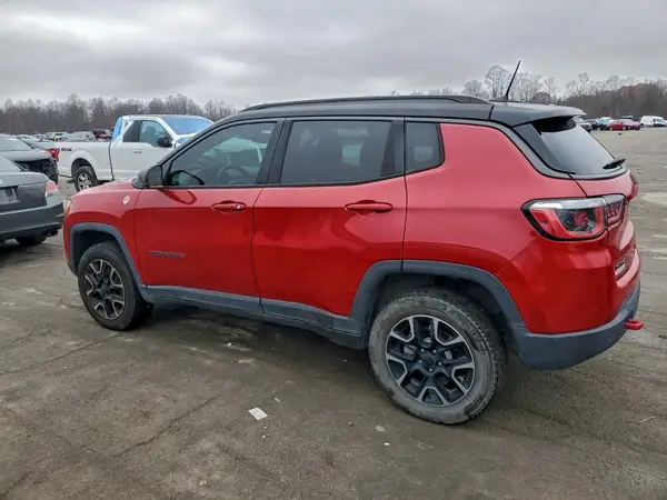 3C4NJDDB0KT664004 2019 JEEP COMPASS - Image 2