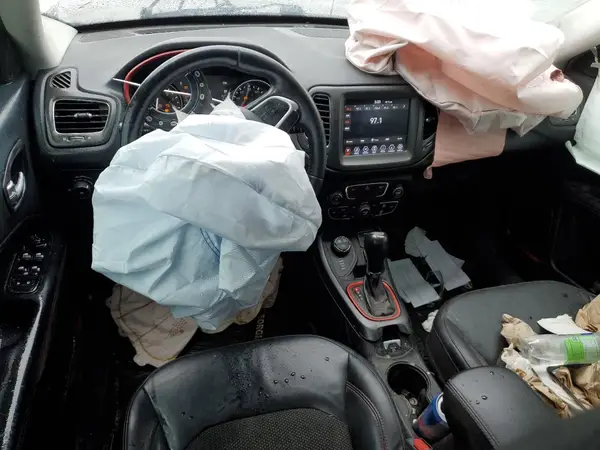 3C4NJDDB0KT671213 2019 JEEP COMPASS - Image 8