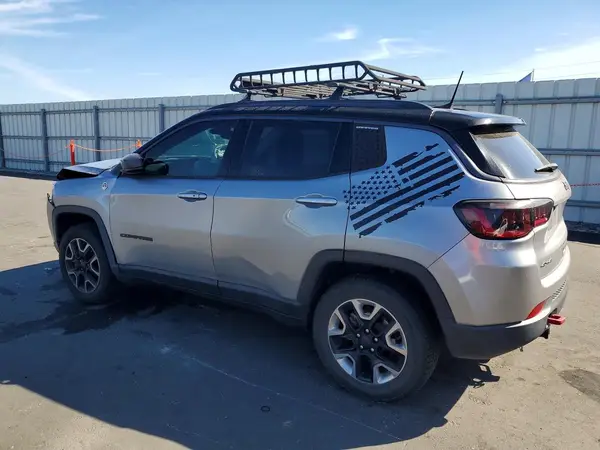 3C4NJDDB0KT671311 2019 JEEP COMPASS - Image 2