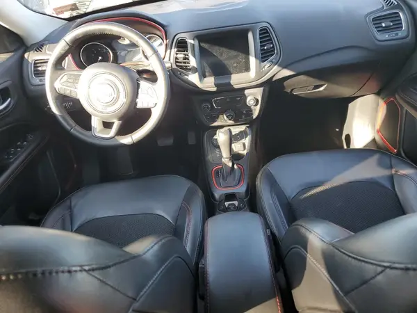 3C4NJDDB0KT702783 2019 JEEP COMPASS - Image 8