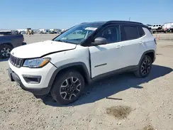 3C4NJDDB0KT709670 2019 JEEP COMPASS
