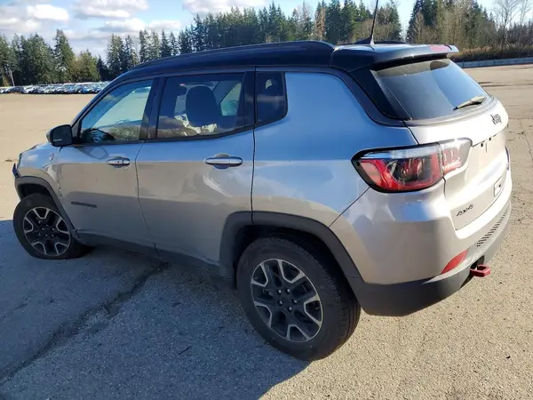 3C4NJDDB0KT713024 2019 JEEP COMPASS - Image 2