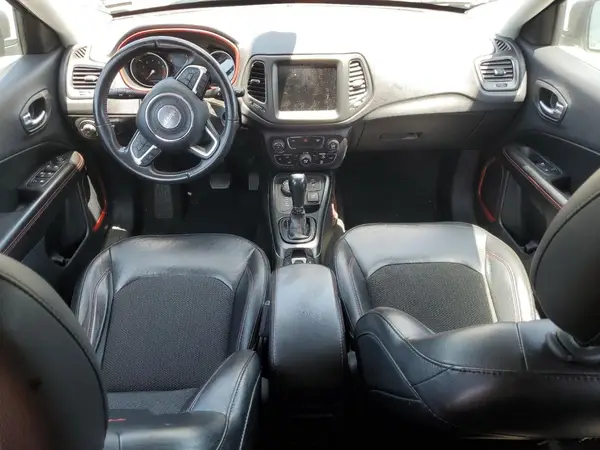 3C4NJDDB0KT721477 2019 JEEP COMPASS - Image 8