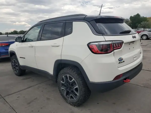 3C4NJDDB0KT723200 2019 JEEP COMPASS - Image 2