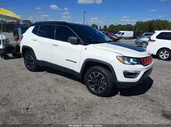 3C4NJDDB0KT728574 2019 JEEP COMPASS