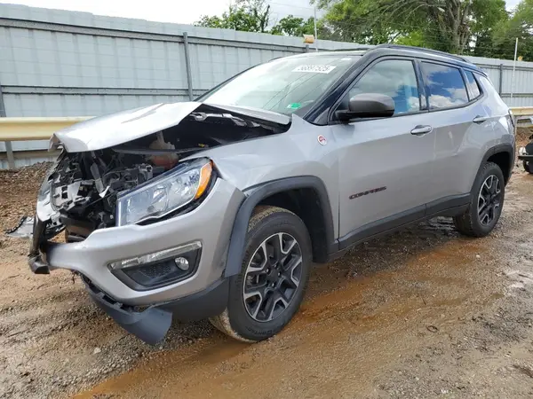3C4NJDDB0KT739851 2019 JEEP COMPASS - Image 1