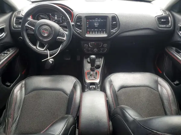 3C4NJDDB0KT744869 2019 JEEP COMPASS - Image 8