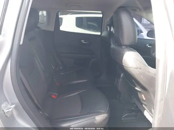 3C4NJDDB0KT765544 2019 JEEP COMPASS - Image 8