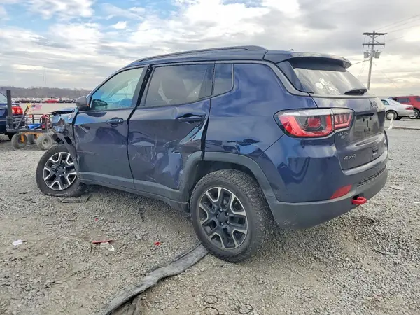 3C4NJDDB0KT786300 2019 JEEP COMPASS - Image 2