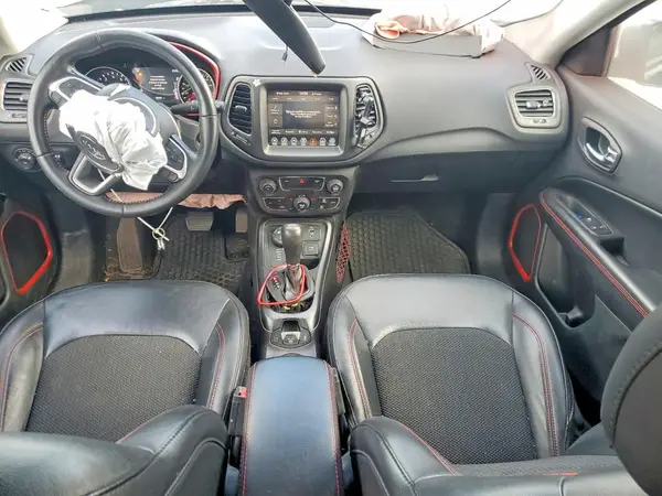3C4NJDDB0KT786300 2019 JEEP COMPASS - Image 8