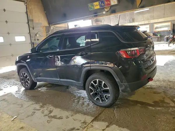 3C4NJDDB0KT795269 2019 JEEP COMPASS - Image 2