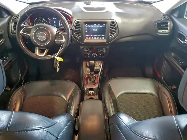 3C4NJDDB0KT795269 2019 JEEP COMPASS - Image 8