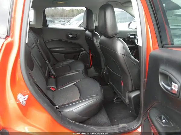 3C4NJDDB0KT817111 2019 JEEP COMPASS - Image 8