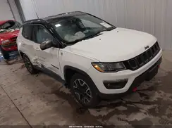 3C4NJDDB0KT856572 2019 JEEP COMPASS