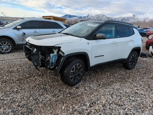 3C4NJDDB0LT177645 2020 JEEP COMPASS - Image 1
