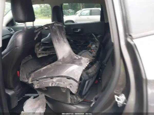 3C4NJDDB0LT189441 2020 JEEP COMPASS - Image 8