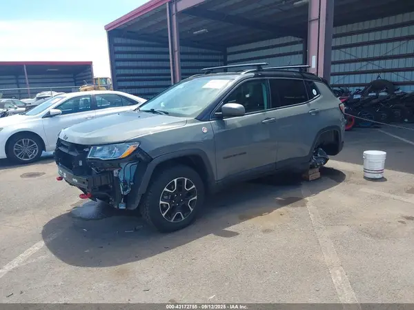 3C4NJDDB0MT503204 2021 JEEP COMPASS - Image 2