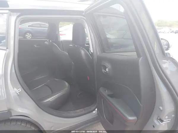 3C4NJDDB0MT503204 2021 JEEP COMPASS - Image 8