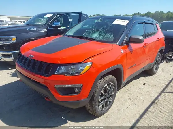 3C4NJDDB0MT507687 2021 JEEP COMPASS - Image 2
