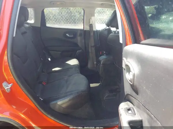 3C4NJDDB0MT507687 2021 JEEP COMPASS - Image 8