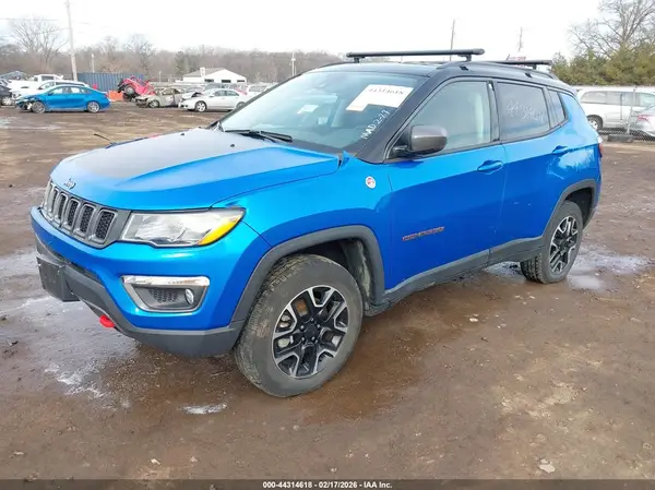 3C4NJDDB0MT519967 2021 JEEP COMPASS - Image 2
