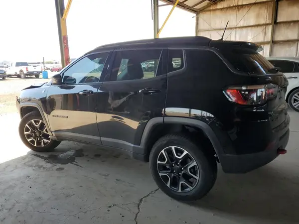3C4NJDDB0MT548112 2021 JEEP COMPASS - Image 2