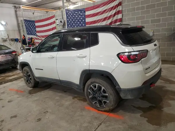 3C4NJDDB0MT561331 2021 JEEP COMPASS - Image 2