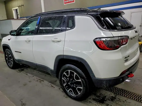 3C4NJDDB0MT561345 2021 JEEP COMPASS - Image 2