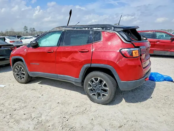 3C4NJDDB0MT590702 2021 JEEP COMPASS - Image 2