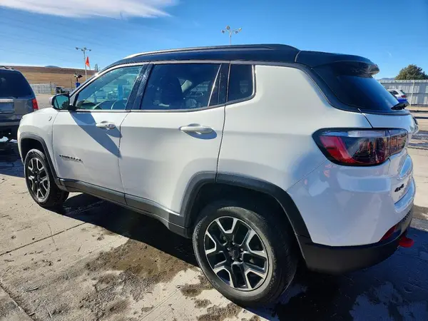 3C4NJDDB0MT590750 2021 JEEP COMPASS - Image 2