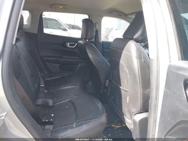 3C4NJDDB0NT102138 2022 JEEP COMPASS - Image 8