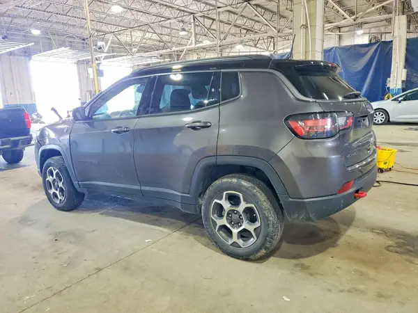 3C4NJDDB0NT104584 2022 JEEP COMPASS - Image 2